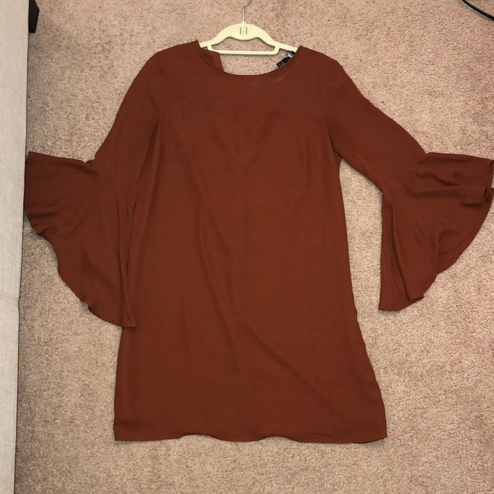 Bell sleeve dress